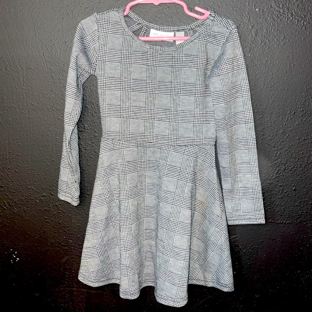 Children’s Place Black and White Plaid Cut-Out Dress Size 4